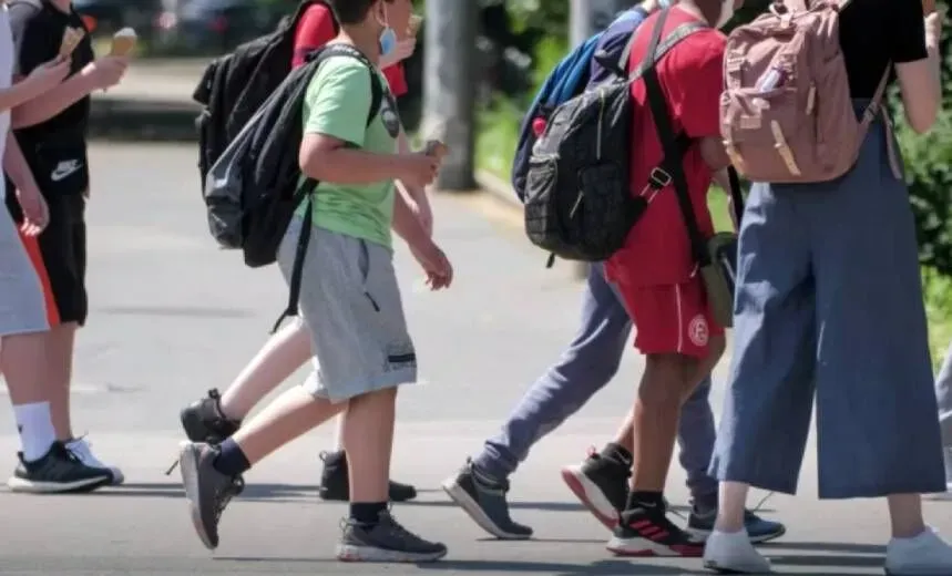 Okullarda Tek Tip Kıyafet Geri Geliyor